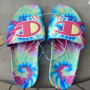 Rainbow slides Champion padded interior